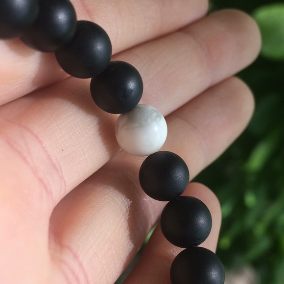 LOKAI Black & White Marble Bracelet - Picture 2 of 4